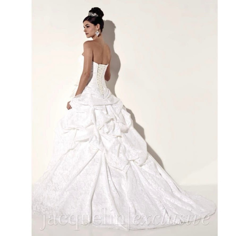 Jacquelin Exclusive Ivory Lace Gown with Silver/Crystal detail - Picture 2 of 14